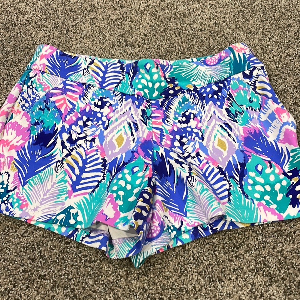 Lily Pulitzer shorts size 6 EEUC